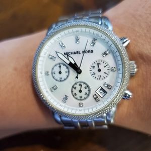 🎁 Michael Kors watch 🎁